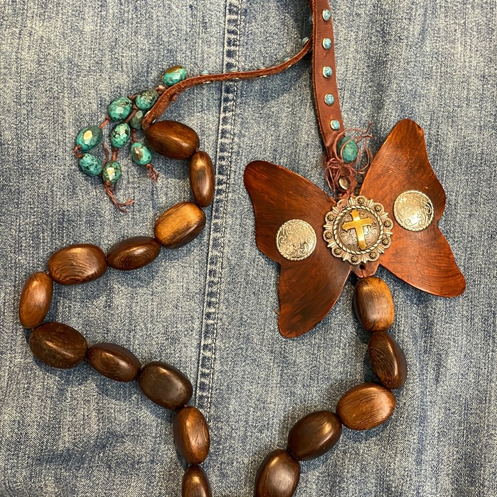 DeAnna Cochran Necklace - Signed by Artist